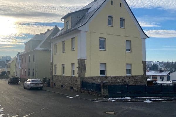 Pronájem bytu 3+1 88 m², Ringstraße 16, Höhr-Grenzhausen Pronájem bytu 3+1 88 m², Ringstraße 16, Höhr-Grenzhausen
