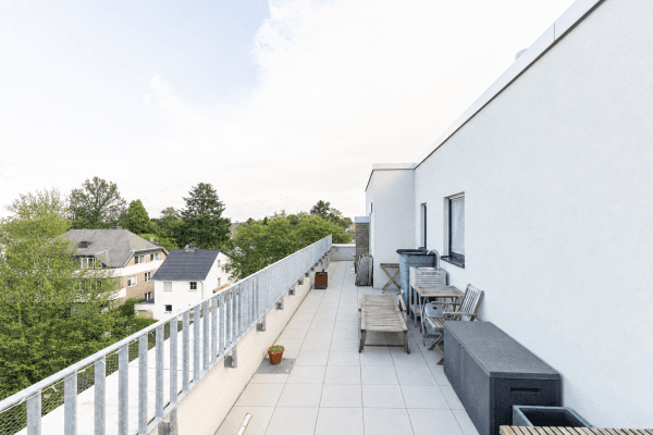 Pronájem bytu 3+1 142 m², Köln Pronájem bytu 3+1 142 m², Köln