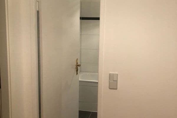 Pronájem bytu 1+1 43 m², Britzer Damm 50, Berlin, Berlín Pronájem bytu 1+1 43 m², Britzer Damm 50, Berlin, Berlín
