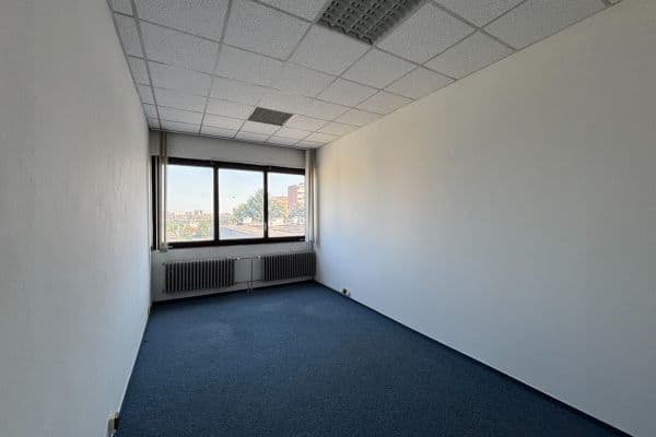 Pronájem kanceláře 20 m², Štúrova, Praha Pronájem kanceláře 20 m², Štúrova, Praha