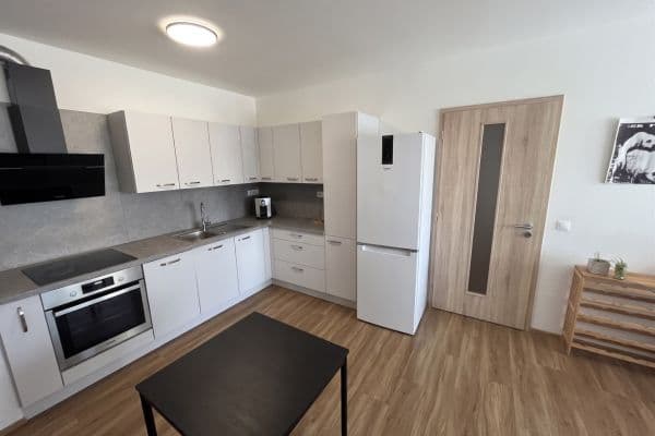 Pronájem bytu 2+kk 47 m², 17. listopadu, Jihlava, Kraj Vysočina Pronájem bytu 2+kk 47 m², 17. listopadu, Jihlava, Kraj Vysočina
