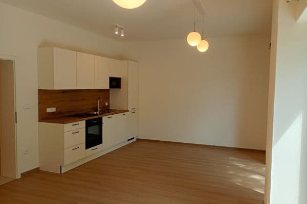 Pronájem bytu 3+kk 66 m², Libušino údolí, Brno Pronájem bytu 3+kk 66 m², Libušino údolí, Brno