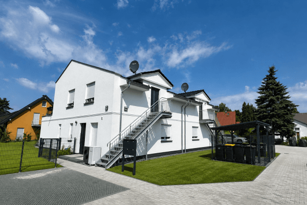 Pronájem bytu 3+1 79 m², Am Lupinenfeld 33A, Berlin Pronájem bytu 3+1 79 m², Am Lupinenfeld 33A, Berlin