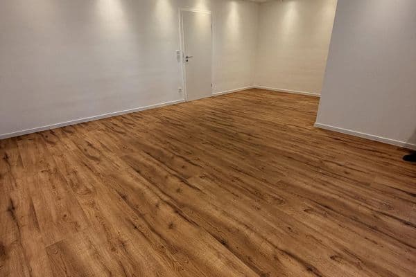 Pronájem bytu 3+1 82 m², Köln - Weiden, Severní Porýní-Vestfálsko Pronájem bytu 3+1 82 m², Köln - Weiden, Severní Porýní-Vestfálsko