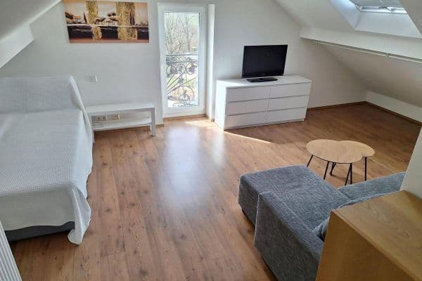 Pronájem bytu 1+1 31 m², Ostfildern Pronájem bytu 1+1 31 m², Ostfildern