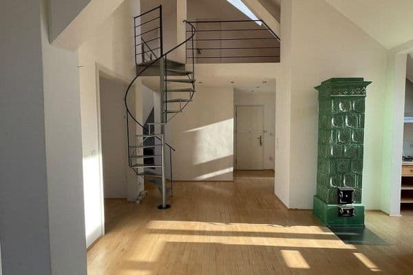 Prodej bytu 3+1 130 m², München, Bavorsko Prodej bytu 3+1 130 m², München, Bavorsko