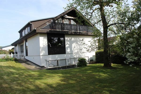 Prodej domu 231 m², pozemek 995 m², Ahornstraße 48, Leun Prodej domu 231 m², pozemek 995 m², Ahornstraße 48, Leun