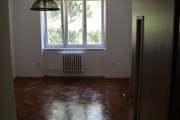 Pronájem bytu 3+kk 54 m², Hradební, Hradec Králové Pronájem bytu 3+kk 54 m², Hradební, Hradec Králové