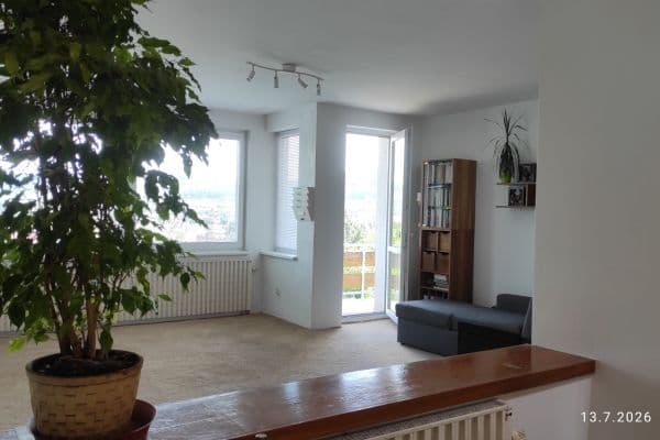 Pronájem bytu 3+1 100 m², Nivy II, Zlín, Zlínský kraj Pronájem bytu 3+1 100 m², Nivy II, Zlín, Zlínský kraj