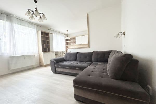 Pronájem bytu 3+kk 56 m², Ostravská, Kladno Pronájem bytu 3+kk 56 m², Ostravská, Kladno