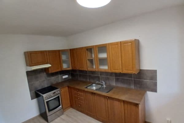 Pronájem bytu 3+1 55 m², K. H. Borovského, Most Pronájem bytu 3+1 55 m², K. H. Borovského, Most