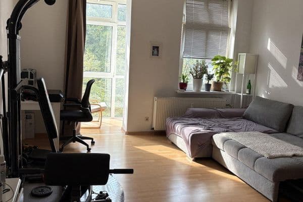 Pronájem bytu 2+1 74 m², Fennstr. 26, Berlin, Berlín Pronájem bytu 2+1 74 m², Fennstr. 26, Berlin, Berlín