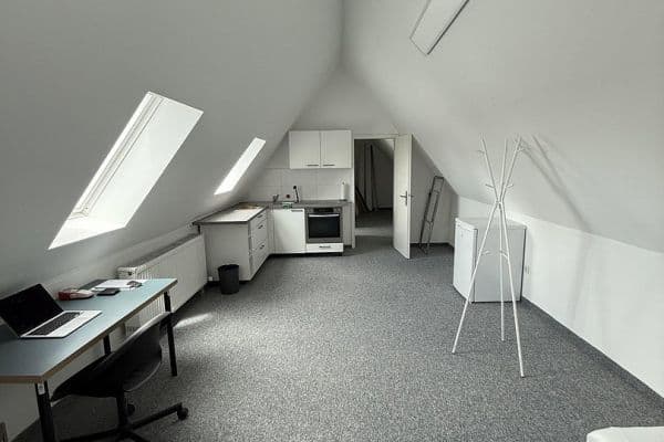 Pronájem bytu 1+kk 35 m², Goethestraße, Erlangen Pronájem bytu 1+kk 35 m², Goethestraße, Erlangen