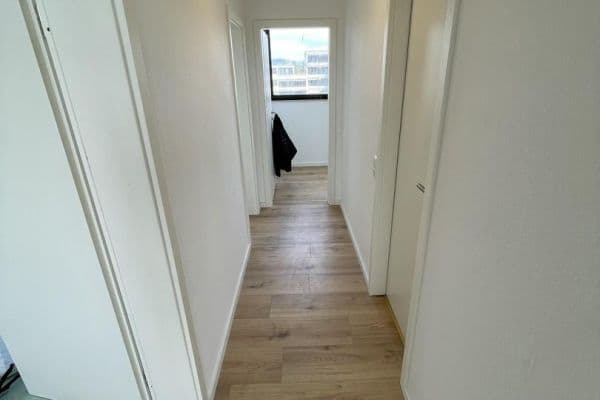 Pronájem bytu 3+1 80 m², Wiesbaden, Hessen Pronájem bytu 3+1 80 m², Wiesbaden, Hessen