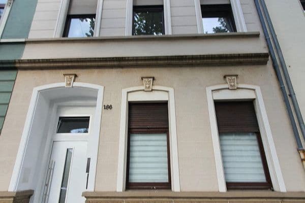 Prodej domu 315 m², pozemek 300 m², Kölnerstraße 186, Krefeld Prodej domu 315 m², pozemek 300 m², Kölnerstraße 186, Krefeld