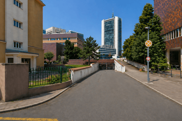 Pronájem garáže 14 m², Bystřická, Praha Pronájem garáže 14 m², Bystřická, Praha