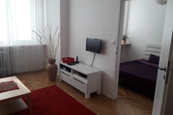 Prodej bytu 2+1 50 m², Šternberkova, Praha Prodej bytu 2+1 50 m², Šternberkova, Praha