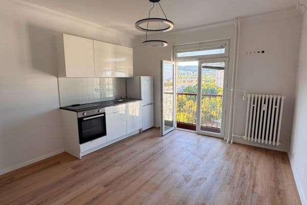 Pronájem bytu 1+1 29 m², Račianska, Nové Mesto, Bratislavský kraj Pronájem bytu 1+1 29 m², Račianska, Nové Mesto, Bratislavský kraj