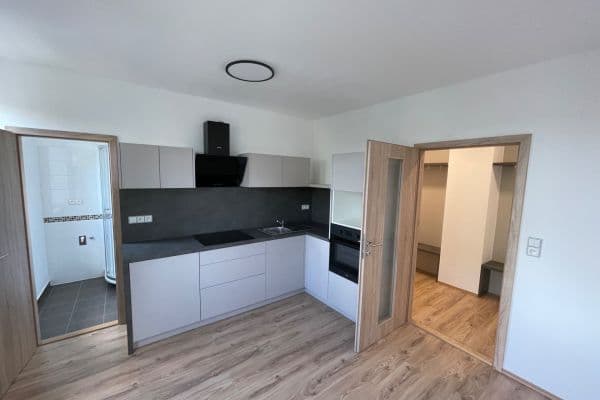 Pronájem bytu 2+1 60 m², Palackého, Znojmo, Jihomoravský kraj Pronájem bytu 2+1 60 m², Palackého, Znojmo, Jihomoravský kraj