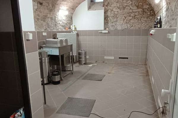 Pronájem nebytového prostoru 21 m², K Libuši, Praha Pronájem nebytového prostoru 21 m², K Libuši, Praha
