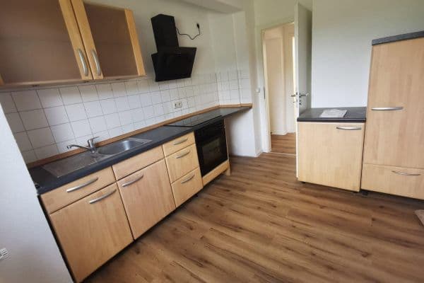 Pronájem bytu 3+1 60 m², Hauptstraße 8, Warlitz Pronájem bytu 3+1 60 m², Hauptstraße 8, Warlitz