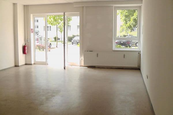 Pronájem nebytového prostoru 137 m², Rigaer Straße 23, Hennigsdorf Pronájem nebytového prostoru 137 m², Rigaer Straße 23, Hennigsdorf