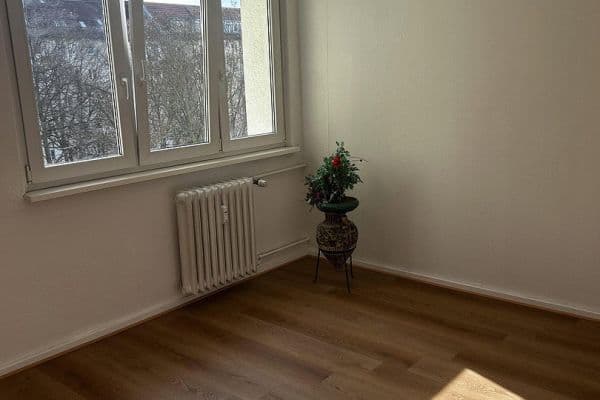 Prodej bytu 3+1 63 m², Berlin, Berlín Prodej bytu 3+1 63 m², Berlin, Berlín