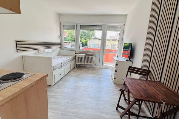 Pronájem bytu 1+1 22 m², Starenweg 4, München, Bavorsko Pronájem bytu 1+1 22 m², Starenweg 4, München, Bavorsko
