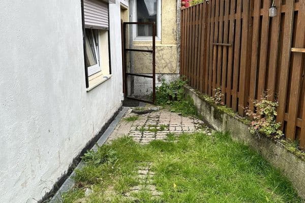 Pronájem bytu 4+1 115 m², Delligsen Pronájem bytu 4+1 115 m², Delligsen