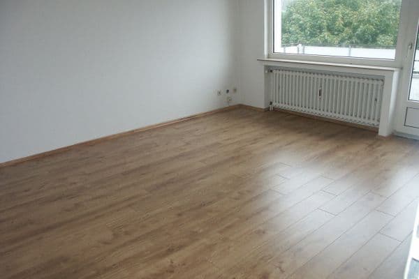 Pronájem bytu 2+1 48 m², Duisburg-Großenbaum, Severní Porýní-Vestfálsko Pronájem bytu 2+1 48 m², Duisburg-Großenbaum, Severní Porýní-Vestfálsko