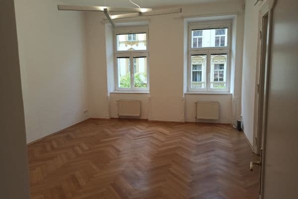 Pronájem bytu 3+1 90 m², Budečská, Praha Pronájem bytu 3+1 90 m², Budečská, Praha