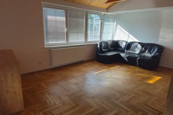 Pronájem bytu 3+1 71 m², Staňkovská, Praha Pronájem bytu 3+1 71 m², Staňkovská, Praha