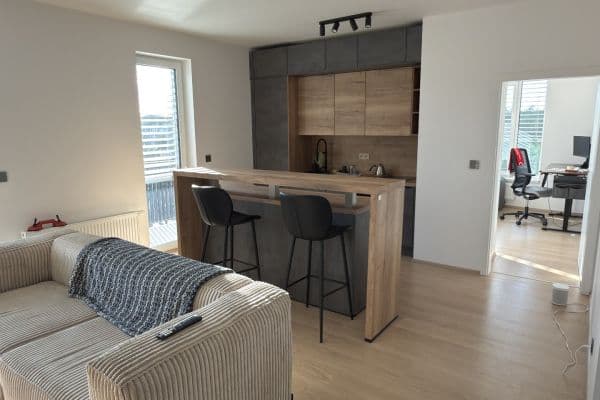Pronájem bytu 4+kk 90 m², Bohumila Landy, Kladno Pronájem bytu 4+kk 90 m², Bohumila Landy, Kladno