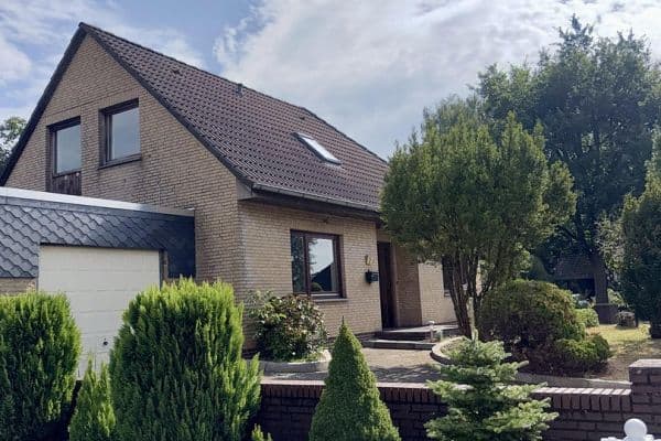 Prodej domu 152 m², pozemek 696 m², Weimarer Straße 2, Delmenhorst Prodej domu 152 m², pozemek 696 m², Weimarer Straße 2, Delmenhorst