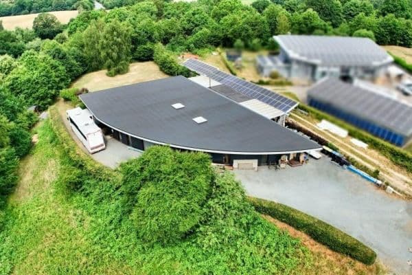 Prodej domu 220 m², pozemek 3.203 m², Bordesholm Prodej domu 220 m², pozemek 3.203 m², Bordesholm