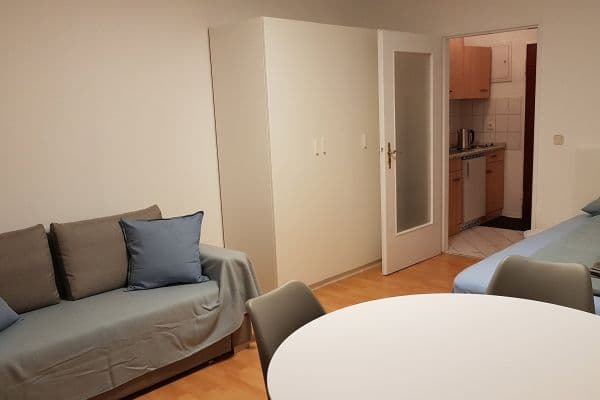 Pronájem bytu 1+1 30 m², Fürther Straße 8, Nürnberg Pronájem bytu 1+1 30 m², Fürther Straße 8, Nürnberg