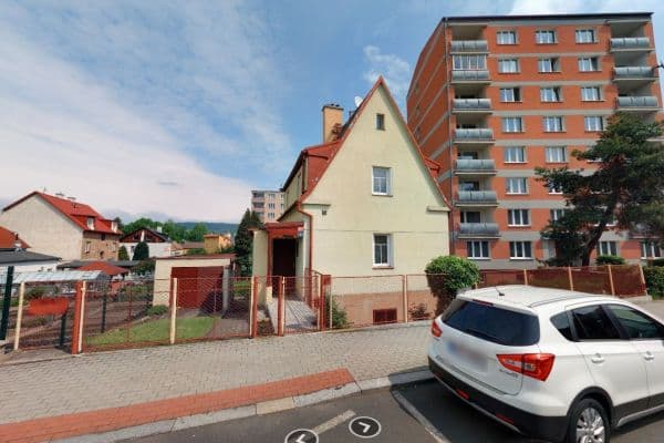 Pronájem bytu 4+1 84 m², Školní, Karlovy Vary Pronájem bytu 4+1 84 m², Školní, Karlovy Vary