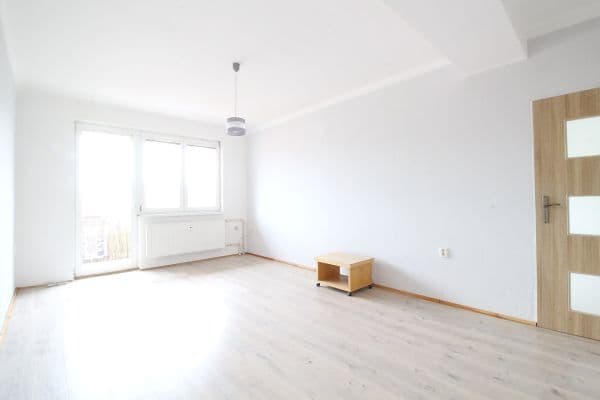 Pronájem bytu 3+1 74 m², Žižkova, Votice Pronájem bytu 3+1 74 m², Žižkova, Votice