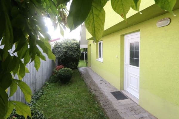 Pronájem bytu 2+1 42 m², Ochozská, Brno Pronájem bytu 2+1 42 m², Ochozská, Brno