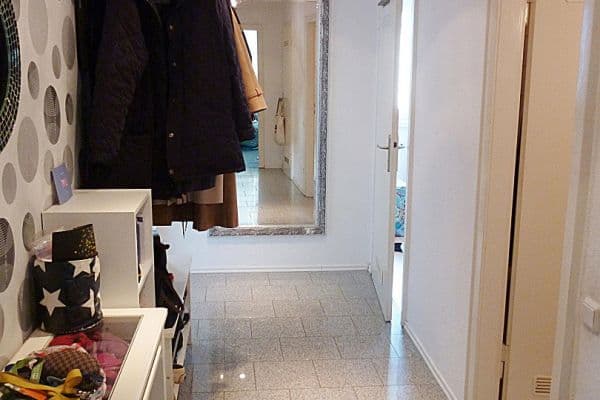 Pronájem bytu 3+1 76 m², Düsseldorf Pronájem bytu 3+1 76 m², Düsseldorf