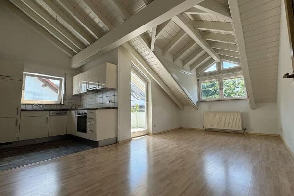 Pronájem bytu 3+1 64 m², Hohlweg 14, Cleebronn Pronájem bytu 3+1 64 m², Hohlweg 14, Cleebronn