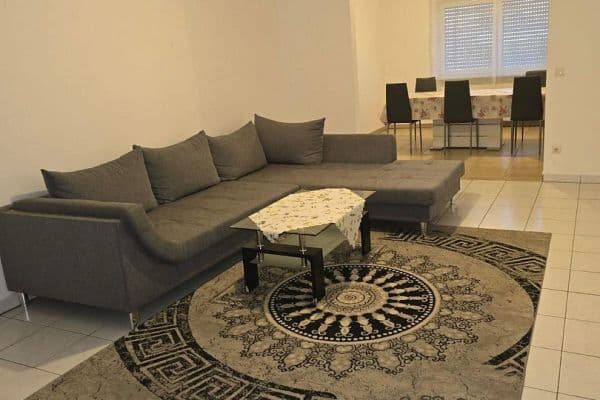 Pronájem bytu 2+1 70 m², Riedstadt Pronájem bytu 2+1 70 m², Riedstadt