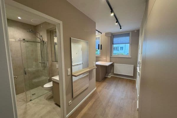 Pronájem bytu 2+1 50 m², Gotha-Allee 36, Berlin, Berlín Pronájem bytu 2+1 50 m², Gotha-Allee 36, Berlin, Berlín