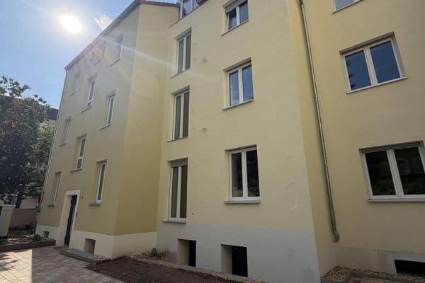 Pronájem bytu 3+1 70 m², Erlangerstraße 91, Fürth Pronájem bytu 3+1 70 m², Erlangerstraße 91, Fürth