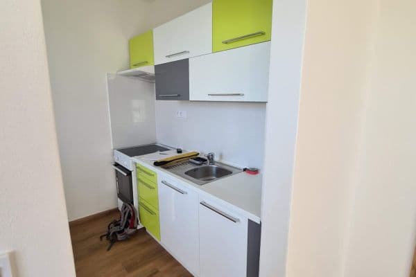 Pronájem bytu 1+1 32 m², Trnkova, Olomouc Pronájem bytu 1+1 32 m², Trnkova, Olomouc