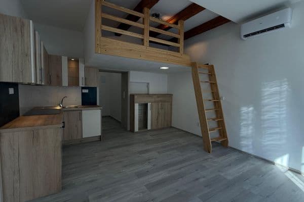 Pronájem bytu 2+kk 46 m², Železničářská, Jičín, Královéhradecký kraj Pronájem bytu 2+kk 46 m², Železničářská, Jičín, Královéhradecký kraj