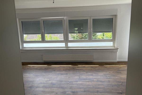 Pronájem bytu 3+1 80 m², Wuppertal Pronájem bytu 3+1 80 m², Wuppertal