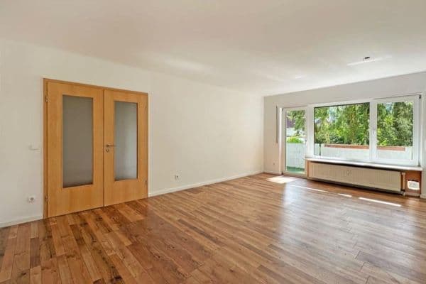Pronájem bytu 3+1 80 m², Seeheim Pronájem bytu 3+1 80 m², Seeheim