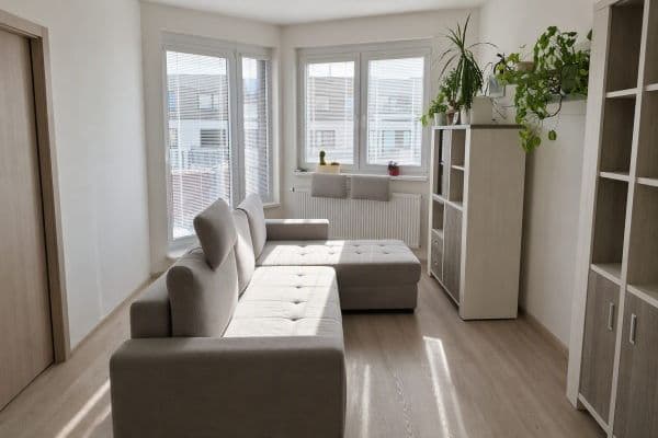 Pronájem bytu 2+kk 52 m², Hugo Haase, Praha Pronájem bytu 2+kk 52 m², Hugo Haase, Praha