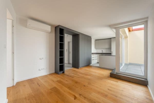 Pronájem bytu 3+kk 65 m², U Uranie, Praha Pronájem bytu 3+kk 65 m², U Uranie, Praha